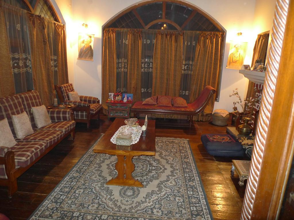 Hilltop Lodge Guváhátí Pokoj fotografie